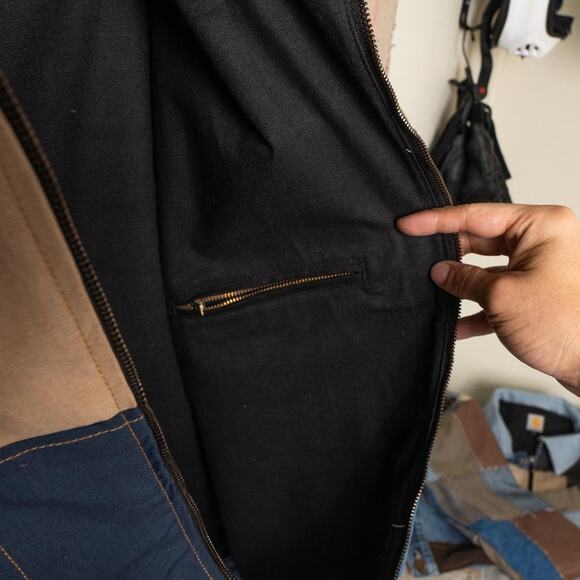 Custom upcycled patchwork carhartt chore jacket - Picture 8 of 8